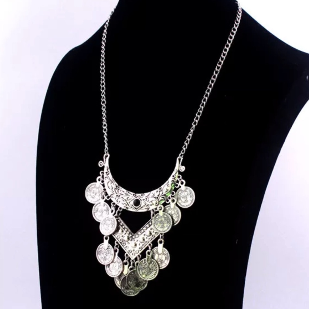 1 LEFT!✨Boho Silver Coin Statement Necklace✨